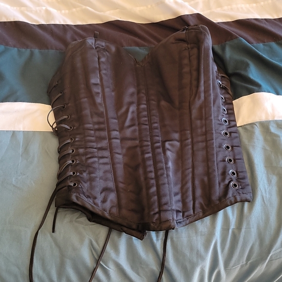 Reversible corset